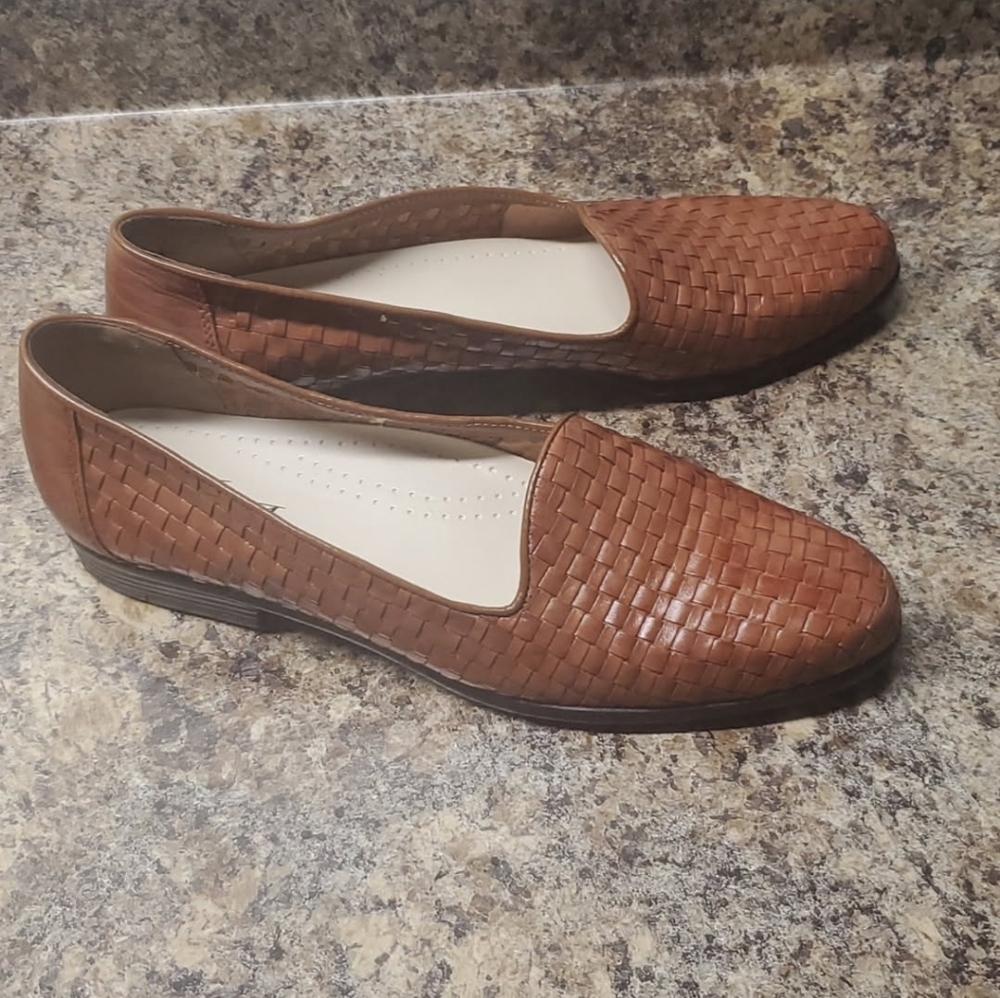 Trotters Liz Brown Woven Women's Loafers Shoes Size 10N
